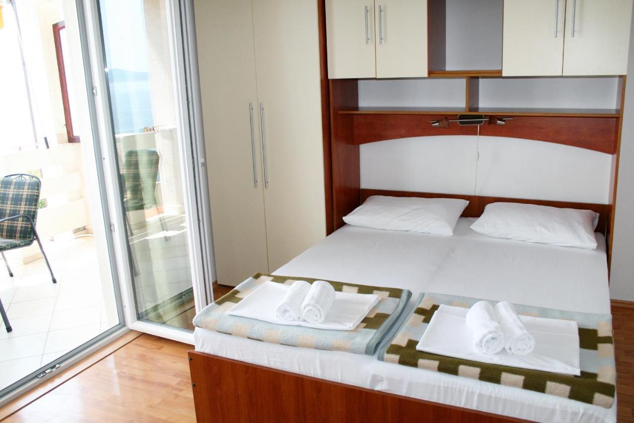 Apartments By The Sea Pisak, Omis - 1014 Buitenkant foto